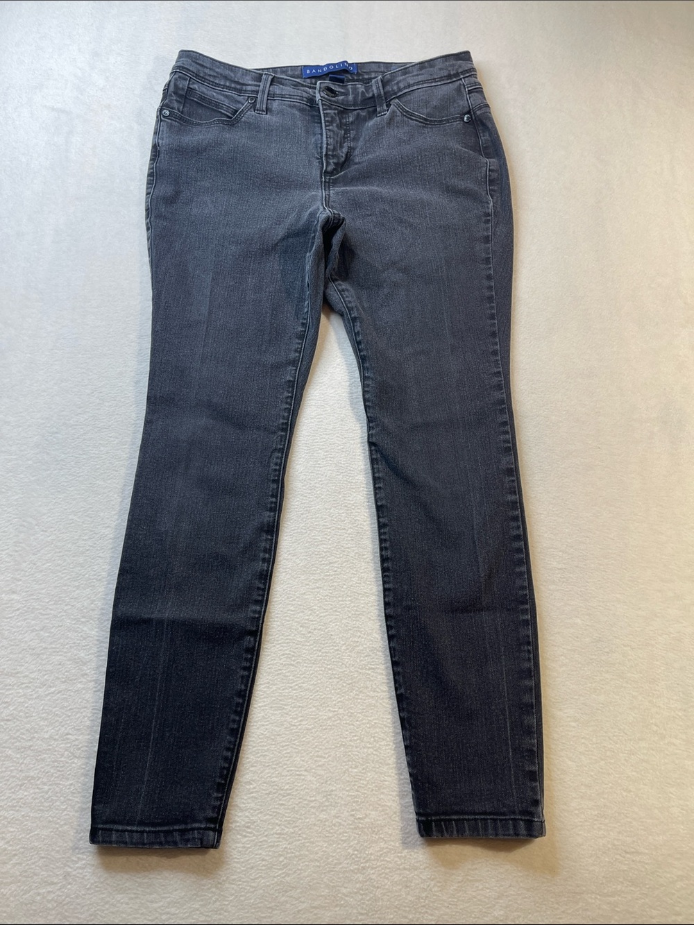 BANDOLINO LIZBETH SIZE 6 P Women's Ankle Jeans in Washed Black